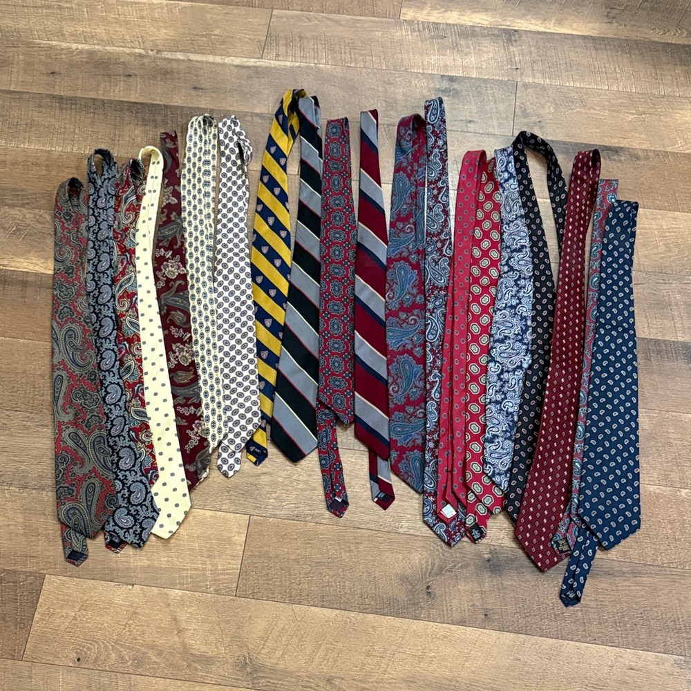 Men's Assorted Patterned Silk Ties - Red, Blue, Navy, Yellow, Cream (20)